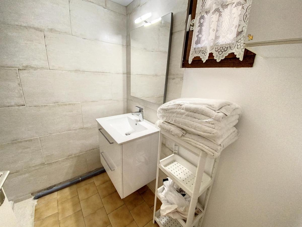 Superbe Duplex Aux Saintes Terrasse Plein Sud 3*** Apartamento Exterior foto